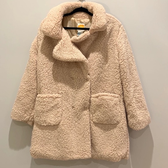 C&C California Sherpa Teddy Coat - Picture 4 of 4